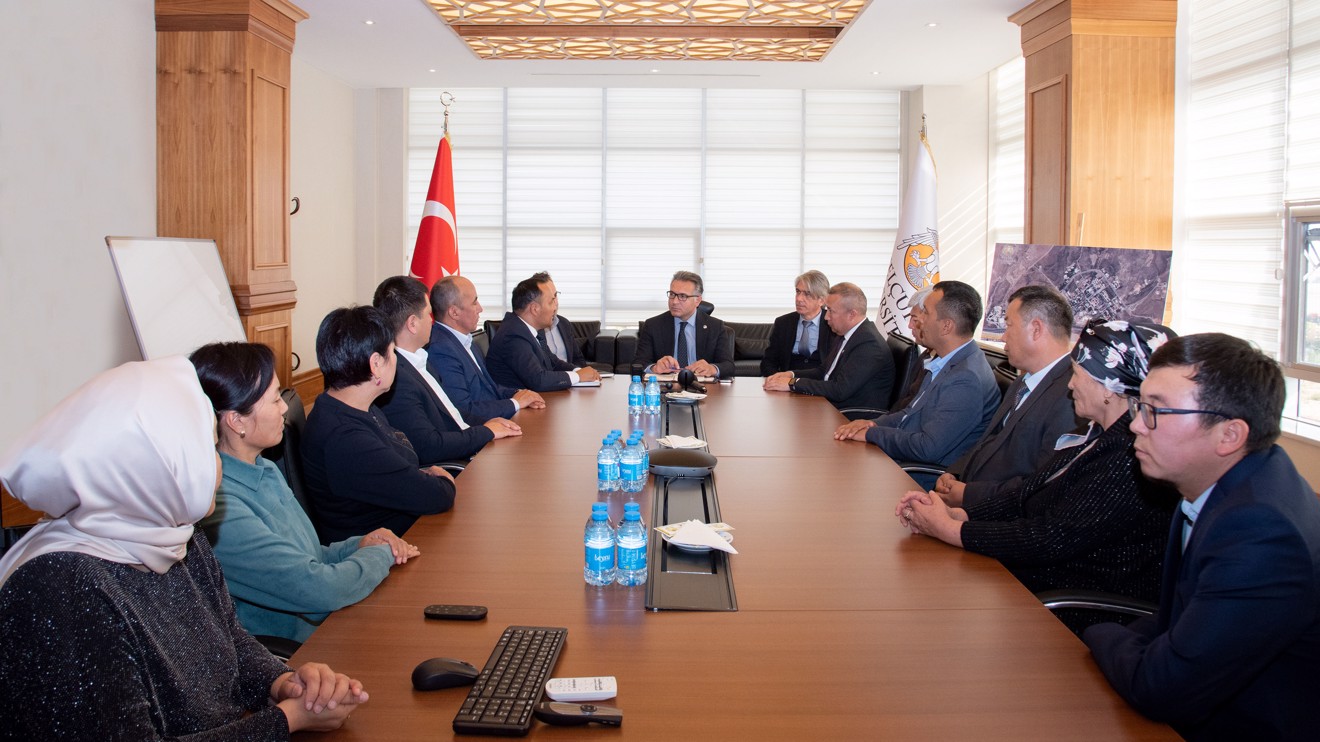 Selçuk Üniversitesi, Batken Devlet Üniversitesi ile tecrübelerini paylaştı